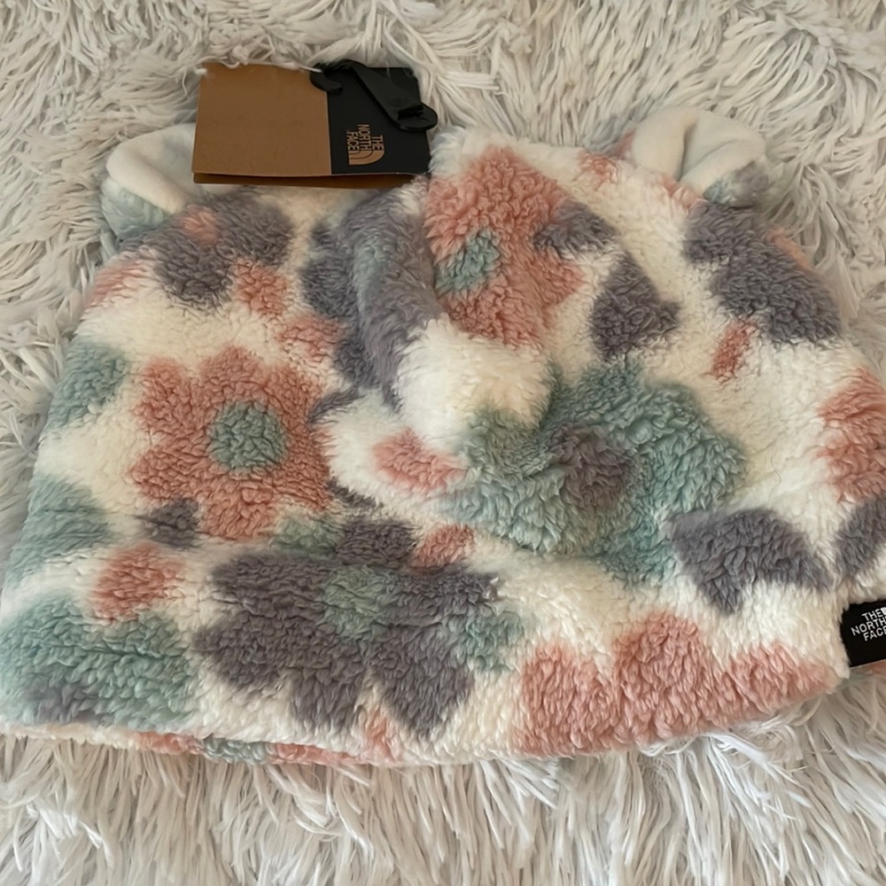 NWT The North Face Beanie Size s